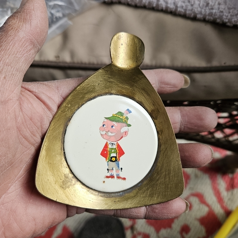 Vintage Canada Copperware Handpainted Triangular Ashtray for One